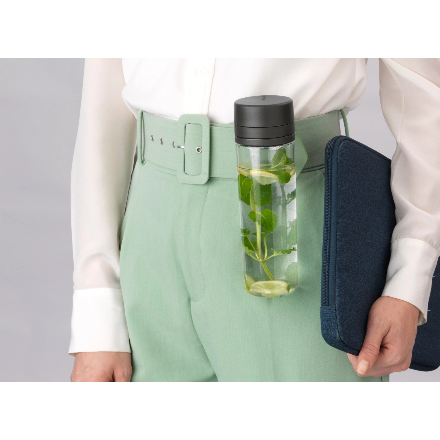 Brabantia Make En Take Waterfles 0,5 Liter Donkergrijs 6 Brabantia Make En Take Waterfles 0,5 Liter Donkergrijs - Afbeelding 6